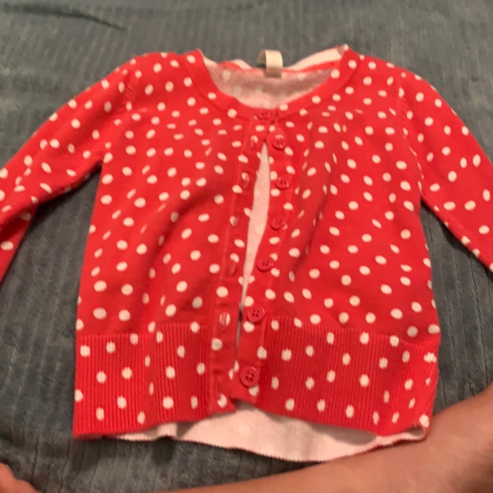 pink sweater